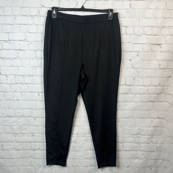 BloomChic Black High Waist Front Seam Leggings Plus Size 14/16 1X NWOT - Picture 2 of 5